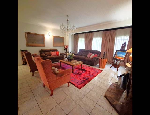6 BEDROOM HOUSE FOR SALE IN MEYERTON CENTRAL